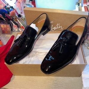 Dandelion Tassel
Loafers - Patent calf leather - Black size 8.5